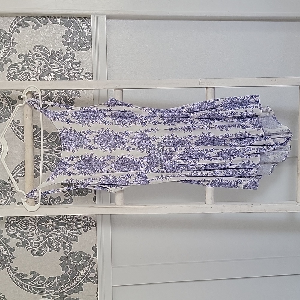 NWOT Women Small Shorts Romper Backless Spaghetti Straps Blue White Soft Light